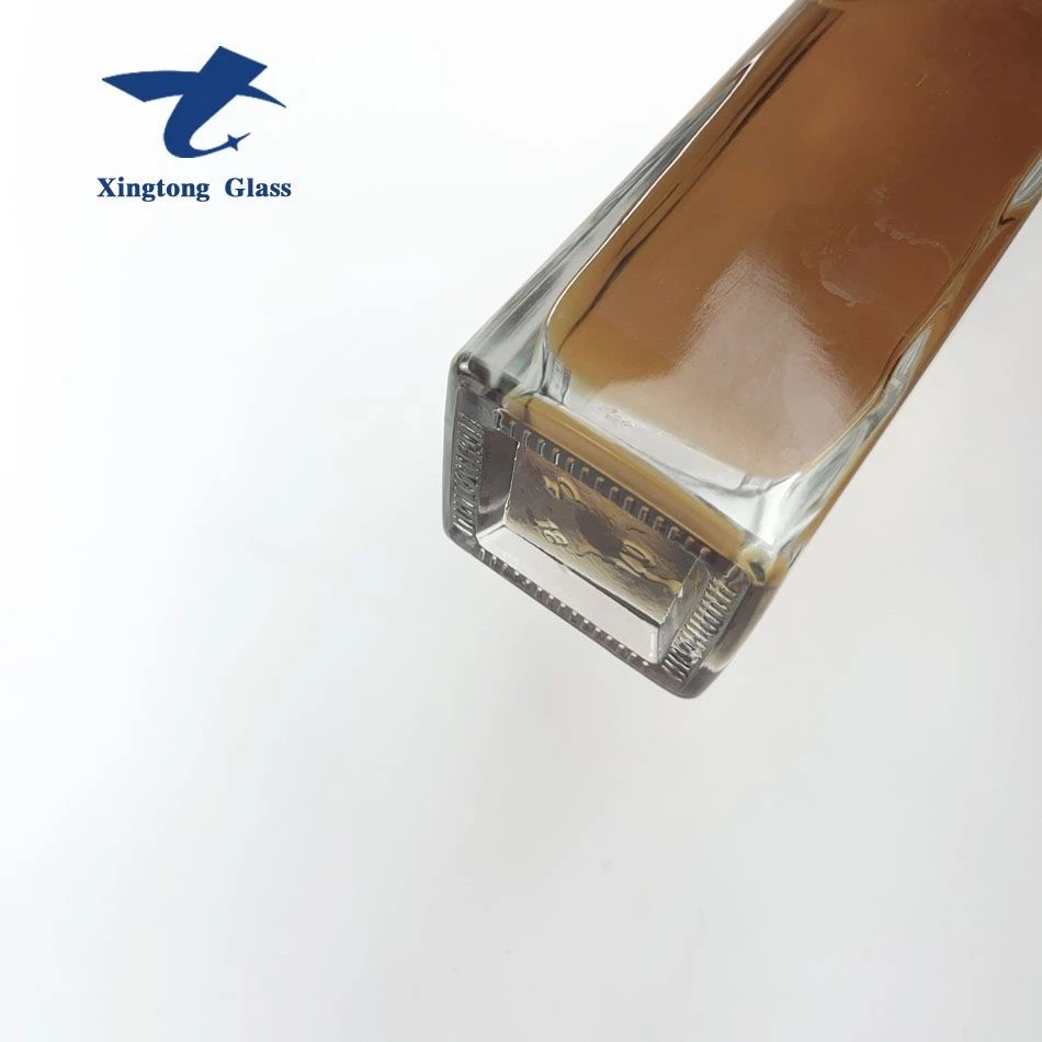 Rectangle Glass Bottle For Gin With Corks